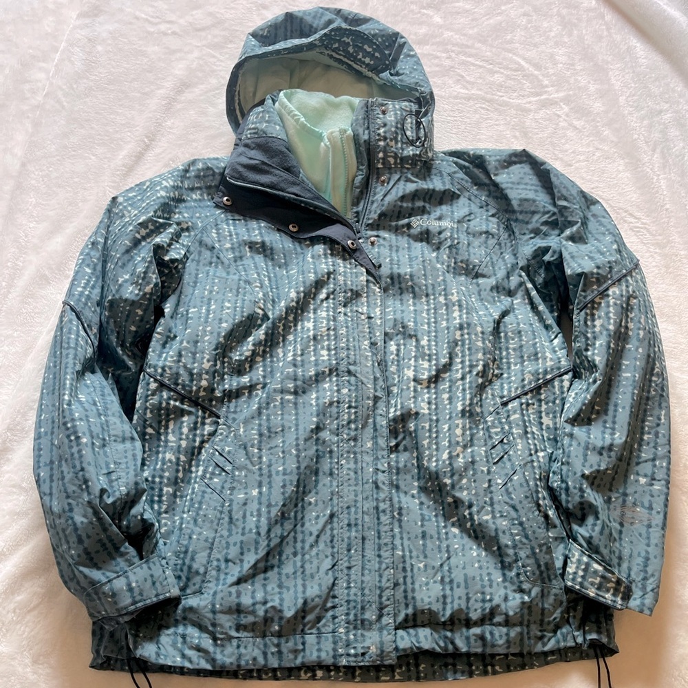 Women’s Columbia Layer Ski Jacket - Sherpa removable Inner lining - Large, Teal